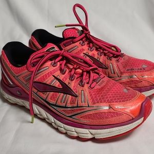 Brooks Transcend Ultimate Ride Size 9.5